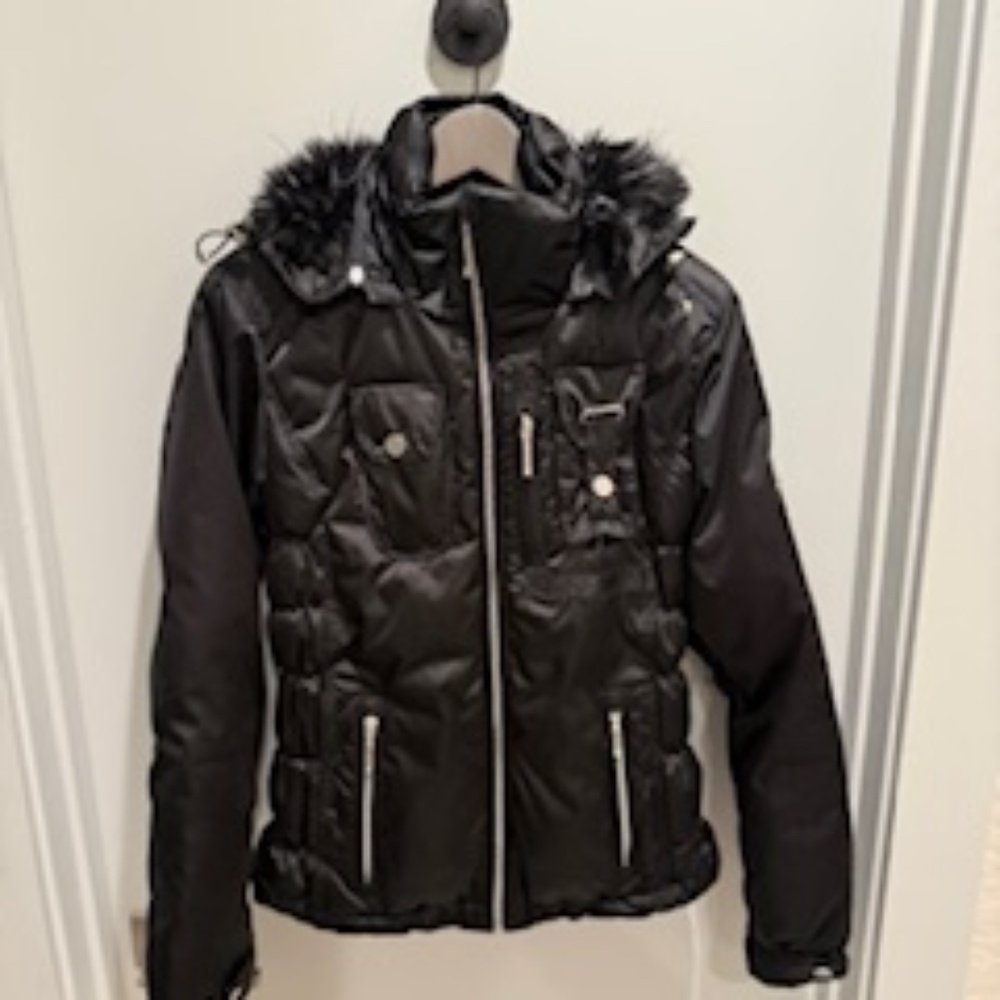 Obermeyer Women’s Luxe Insulated Ski Jacket with Fur Hood